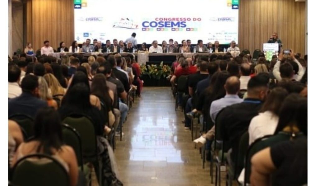 Prefeitura de Serra do Mel marca presença no XVI Congresso de Saúde do RN