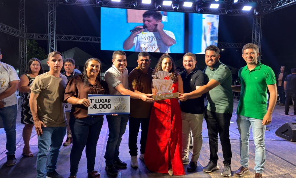 Naline Leite é eleita a Mais Bela Voz 2025 de Serra do Mel