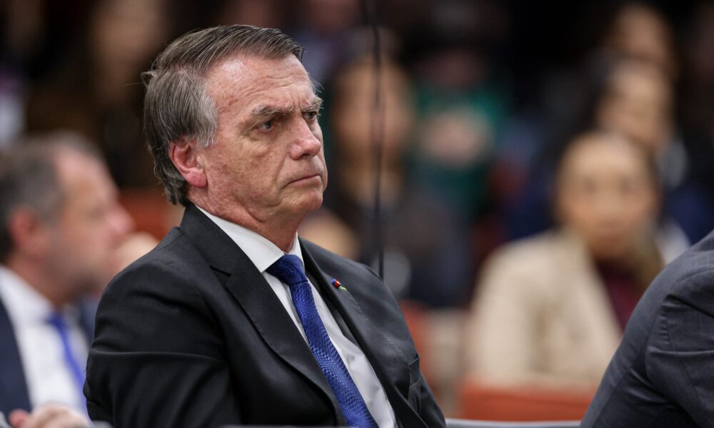 TORNOZELEIRA DE BOLSONARO APRESENTA QUEIMADURAS E SINAIS DE SOLDA