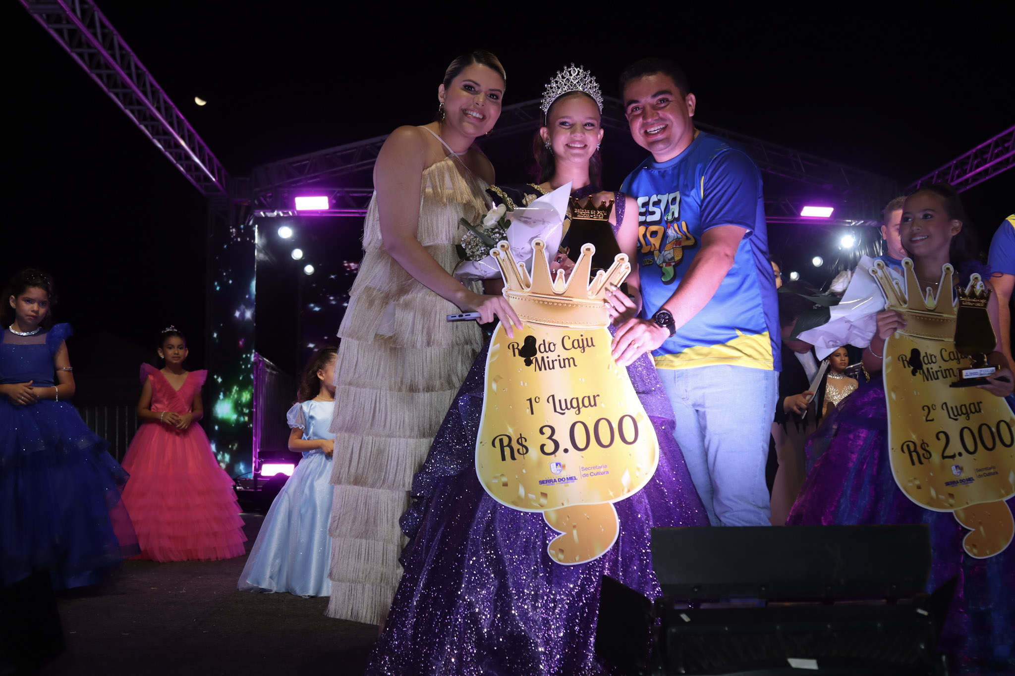 Concurso Rei e Rainha do Caju celebra talento, beleza e tradição em Serra do Mel